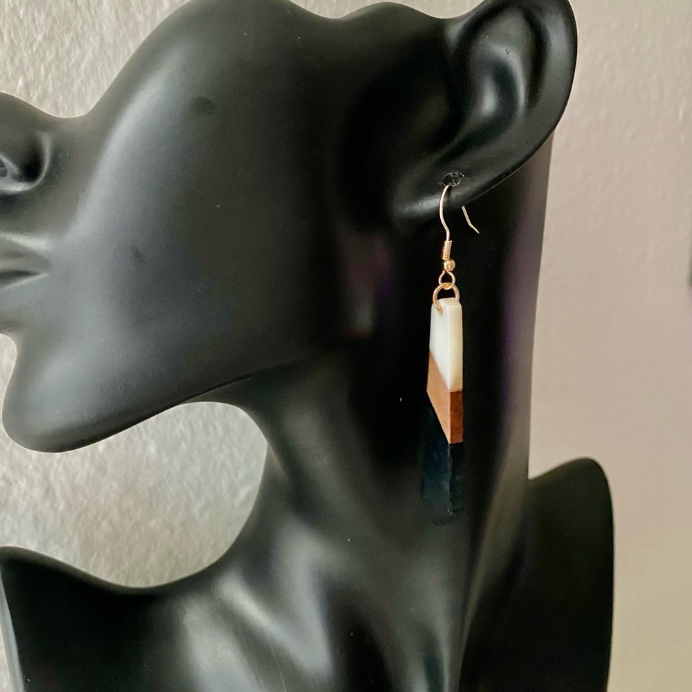 Geometric Wood Dangle Earrings - Picture 5 of 11